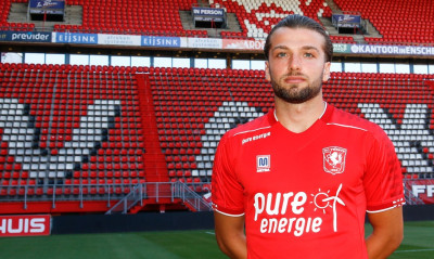 Επίσημο: Στα «κόκκινα» ο Λάμπρου (photos)