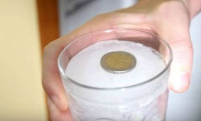 Φεύγετε για διακοπές; Γιατί πρέπει να βάλετε ένα κέρμα στην κατάψυξη