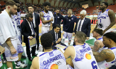 Λάρισα: Μένει ο Αγγέλου αν αποδεχθεί την μείωση!