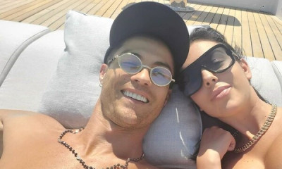 Ο Κριστιάνο στα βάσανα και η Τζορτζίνα... λιάζει την κορμάρα της  (pics)