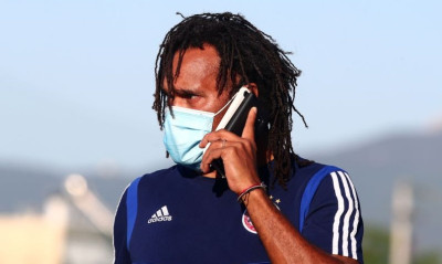 Γουλβς – Ολυμπιακός: Οι δηλώσεις Καρεμπέ και η αισιοδοξία (videos)