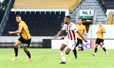 Γουλβς – Ολυμπιακός: Οφσάιντ στην… τρίχα ο Ελ Αραμπί και ακυρώθηκε το γκολ! (videos+photos)