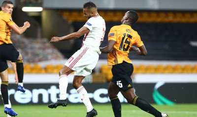 Γουλβς – Ολυμπιακός: «Φωνάζει» για πέναλτι στον Ελ Αραμπί (videos+photos)