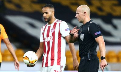 Ολυμπιακός: «Βράζουν» με τη διαιτησία του Μαρτσίνιακ