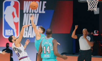 Οι Ράπτορς δυσκόλεψαν τη ζωή των Γκρίζλις, τρομεροί παρά τις απουσίες οι Θάντερ! (vids)