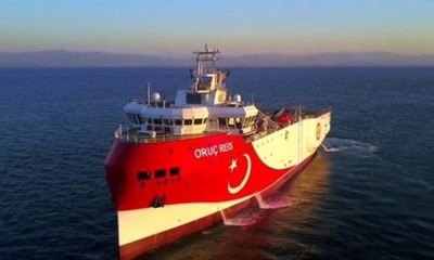 Oruc Reis: Εντός της ελληνικής υφαλοκρηπίδας - Άπλωσε καλώδια