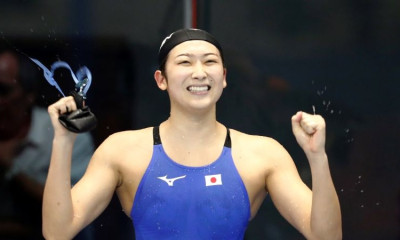 Πρωταθλήτρια της ζωής: Η Ρικάκο Ικέε επέστρεψε στις πισίνες!