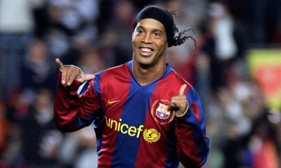 Όχι θα κάτσει να σκάσει ο Ροναλντίνιο: Πάρτι με μοντέλα ενώ ήταν σε κατ οίκον περιορισμό (photos)