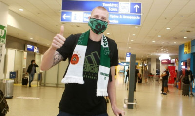 Ουάιτ: «Είμαι ενθουσιασμένος που θα βάλω τα πράσινα» (photos)