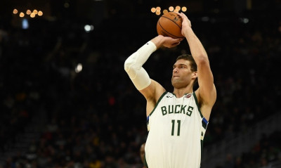 ΝΒΑ: Έξαλλος ο Λόπες, κλώτσησε καρέκλα! (video)