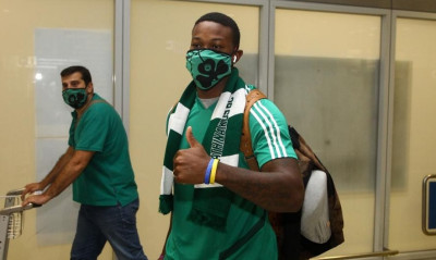 Στην Αθήνα για τον Παναθηναϊκό ο Φόστερ! (photos)