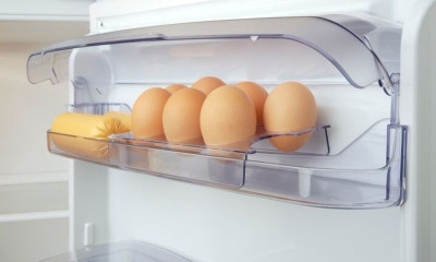 Βάζεις τα αυγά στην πόρτα του ψυγείου; Γιατί πρέπει να σταματήσεις να το κάνεις