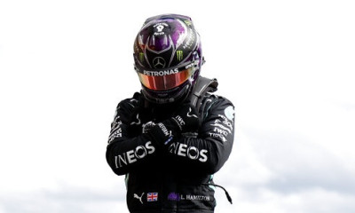 Formula 1: «Έσπασε» τα κοντέρ ο Χάμιλτον και τίμησε τον Μπόουζμαν (video+photos)