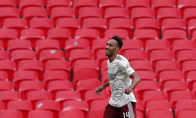 Άρσεναλ-Λίβερπουλ: Προβάδισμα με Ομπαμεγιάνγκ που το αφιέρωσε στον «Black Panther» (video+photos)