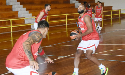 Ολυμπιακός: Ματαιώθηκαν τα φιλικά με τον Προμηθέα