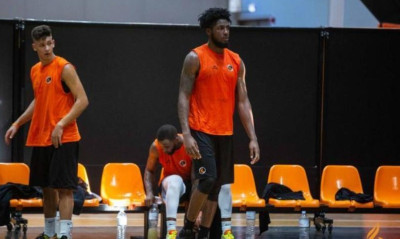 Σε μονάδα αρνητικής πίεσης ο Φλόιντ