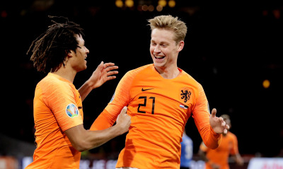 Ολλανδία: Η νέα φανέλα των «οράνιε» (photos)