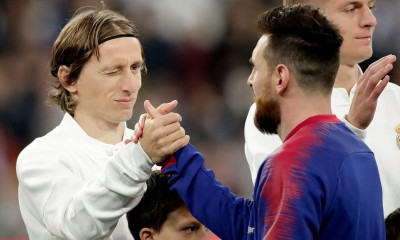 Μόντριτς: «Πλήγμα αν φύγει ο Μέσι, αλλά και η Ρεάλ έζησε χωρίς τον Κριστιάνο»
