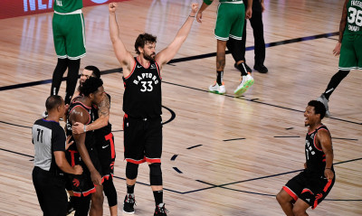 NBA: Ζωντανοί οι Ράπτορς με buzzer beater του Ανονούμπι (video)