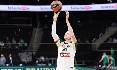 Άλμπα-Παναθηναϊκός ΟΠΑΠ: «Βομβαρδισμός» τριπόντων στο ξεκίνημα του φιλικού (video)