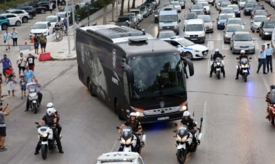 ΠΑΟΚ-Μπενφίκα: Έκαναν... Τούμπα το Μακεδονία Παλάς - Χαμός και τρέλα στους δρόμους (video)