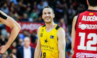 Μυθικός Χουέρτας: Ντύθηκε αρχαίος Έλληνας ενόψει του Final-8 του BCL (video+photos)