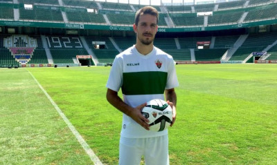 Απέρριψε την Έλτσε και την ευκαιρία να παίξει πρώτη φορά στην Primera, για να γίνει… αστυνομικός