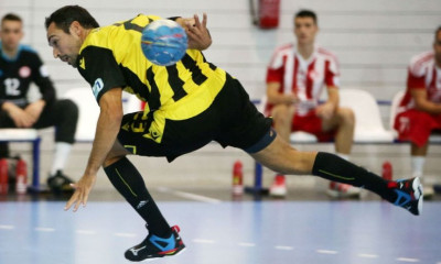 Κρίστιαν Ουγκάλδε: «Υπερήφανος για την ομάδα μας. Να κάνουμε χαρούμενο τον κόσμο της ΑΕΚ»