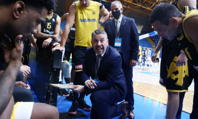 Παπαθεοδώρου: «Δεν είμαστε... Γκαλάκτικος» (video)