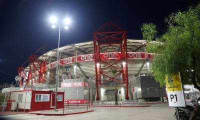 Ολυμπιακός-Ομόνοια: Αυξημένα μέτρα και πανό για την απουσία κόσμου (photos)