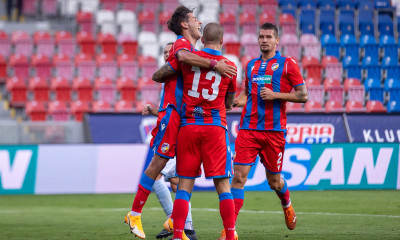 Europa League: Εύκολη πρόκριση για την Βικτόρια Πλζεν (videos)