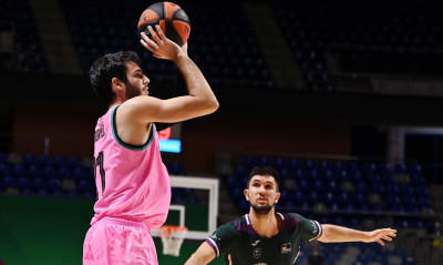 ACB: Μίροτιτς και Αμπρίνες «καθάρισαν» για την Μπαρτσελόνα