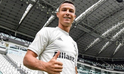 Το τρυφερό φιλί του Κριστιάνο με την κόρη του θα γίνει viral (vid)