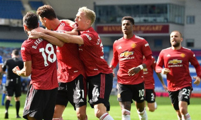 Χαμός στο Μπράιτον-Μάντσεστερ Γιουνάιτεντ και «διπλό» με πέναλτι σε... νεκρό χρόνο!