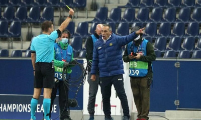 Έγινε έξαλλος με το πέναλτι και αποβλήθηκε στο ημίχρονο ο Γιώργος Δώνης (video+photos)