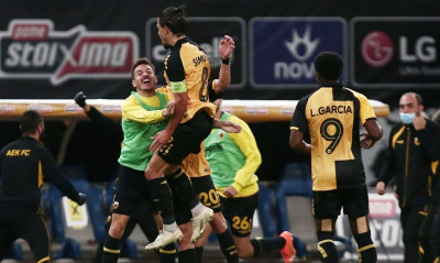 ΑΕΚ-Βόλφσμπουργκ: O Σιμόες το ΄χει ξανακάνει στο ίδιο τέρμα με τακουνάκι (video+photos)