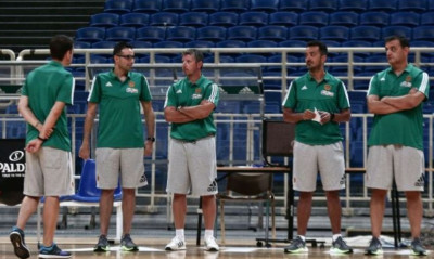 Γιαπλές: «Η μπάλα… κάτω»