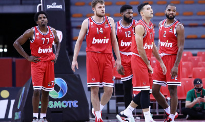 Ολυμπιακός: Ήττα που βαραίνει τους ώμους