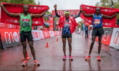 Μαραθώνιος Λονδίνου: Νικητής ο Κιτάτα, που «εκθρόνισε» τον Κιπσόγκε, η Κοσγκέι διατήρησε τα σκήπτρα