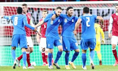 Αυστρία-Ελλάδα: Γκολ ο Φορτούνης, κόσμος στο γήπεδο (video+photos)