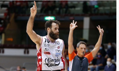 Εύκολα πριν τον Ολυμπιακό η Αρμάνι Μιλάνο (photos)