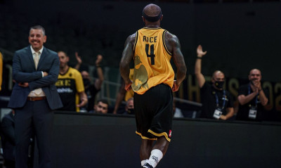 AEK: «Διαζύγιο» με αποχαιρετιστήρια μηνύματα με Ράις (photos)