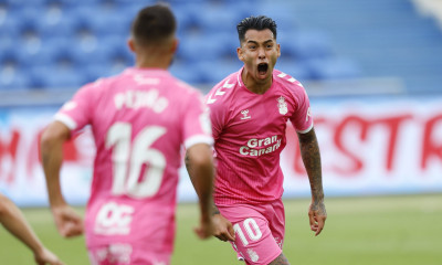 Τρομερές γκολάρες Αραούχο στη νίκη της Λας Πάλμας (photos+videos)