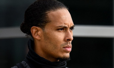 Λίβερπουλ: Σε χειρουργείο στο γόνατο θα υποβληθεί ο Φαν Ντάικ (photos)