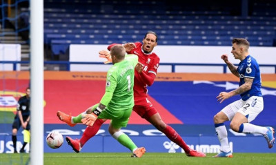 Λίβερπουλ: Απογοητευμένος αλλά και αποφασισμένος ο Φαν Ντάικ (photos)