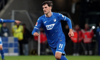 Europa League: Ζήτησε αλλαγή στο ημίχρονο και έφυγε «τρέχοντας» από το γήπεδο (photos)