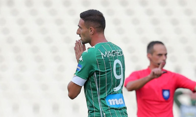 Μακέντα: Η θέση που τον… πάει πίσω! (Photos)