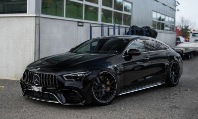 Έβαλε φωτιά κι έκαψε στη Mercedes GT63 του! Δεν θα πιστεύετε γιατί (video)