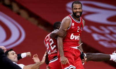 Ολυμπιακός: Η... δοκιμασία του Χάρισον (video)