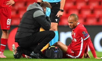 Σοκ στη Λίβερπουλ, ξεμένει από στόπερ (photos)